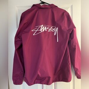 Stussy Mens lightweight jacket, plum color.